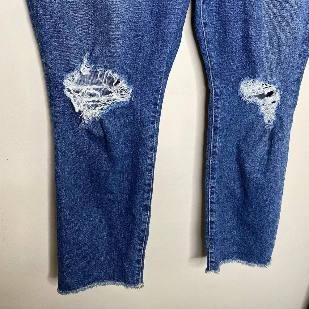 Torrid Medium Wash High Rise Button Fly Distressed Straight Jeans Plus Size 18 R - Picture 8 of 11